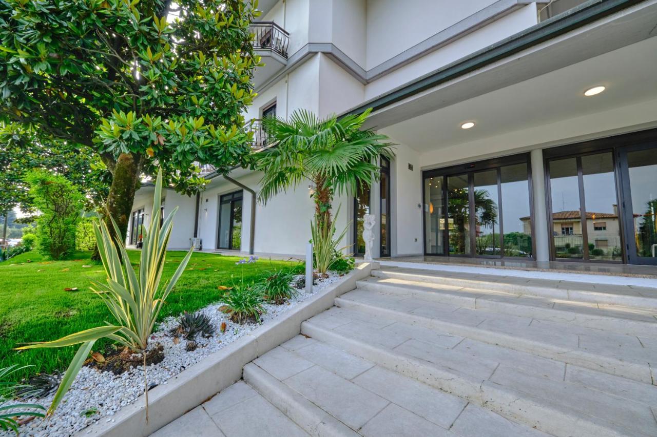 Hotel Vittoria Sirmione Luaran gambar
