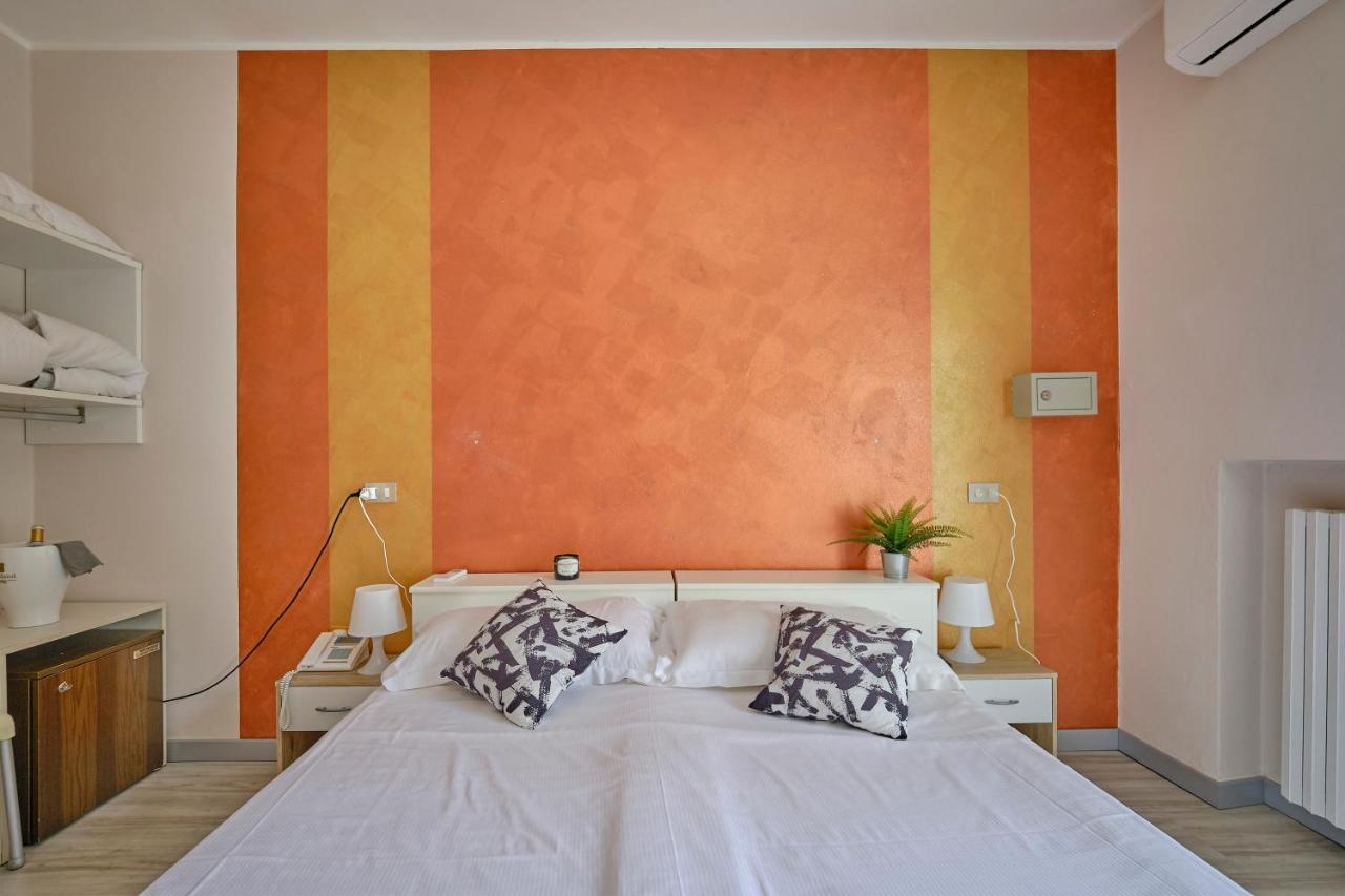 Hotel Vittoria Sirmione Luaran gambar